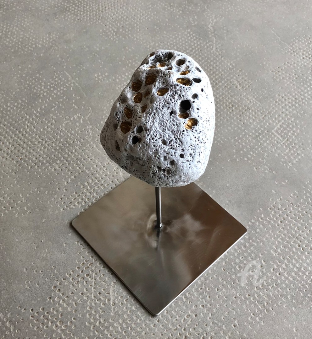 Météorite dorée